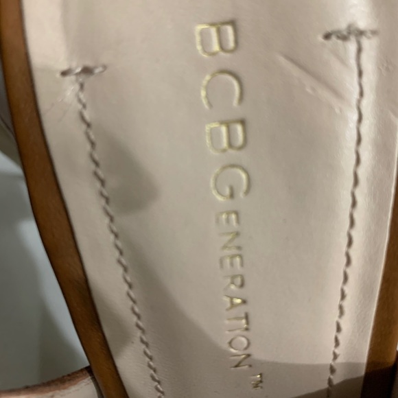 Shoes - Picture 9 of 10